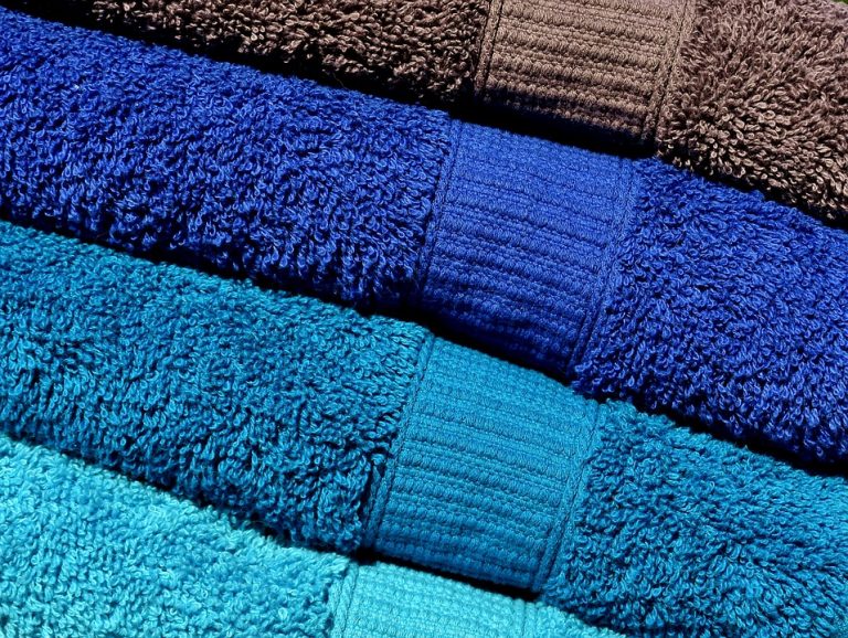Bagno moderno quale appendi asciugamani usare
