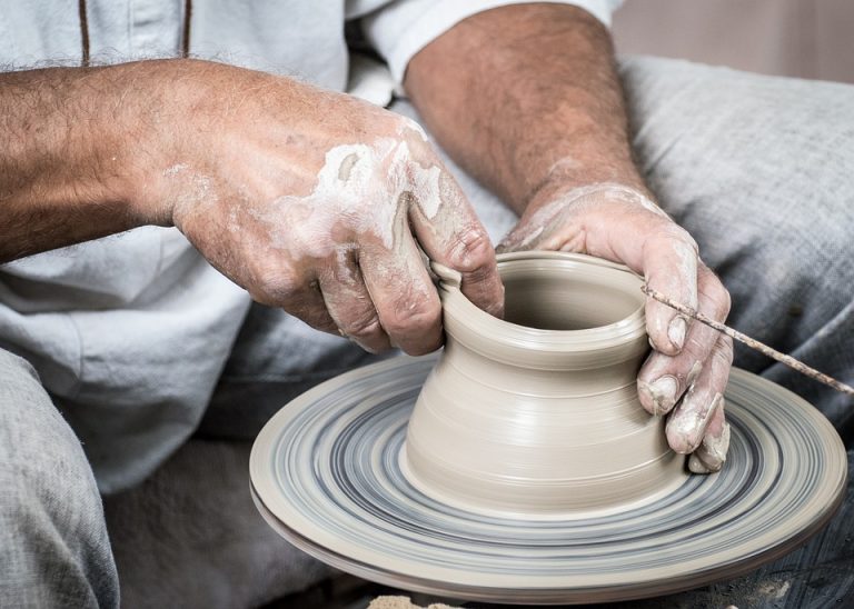 Perché scegliere un lavabo in ceramica per il bagno