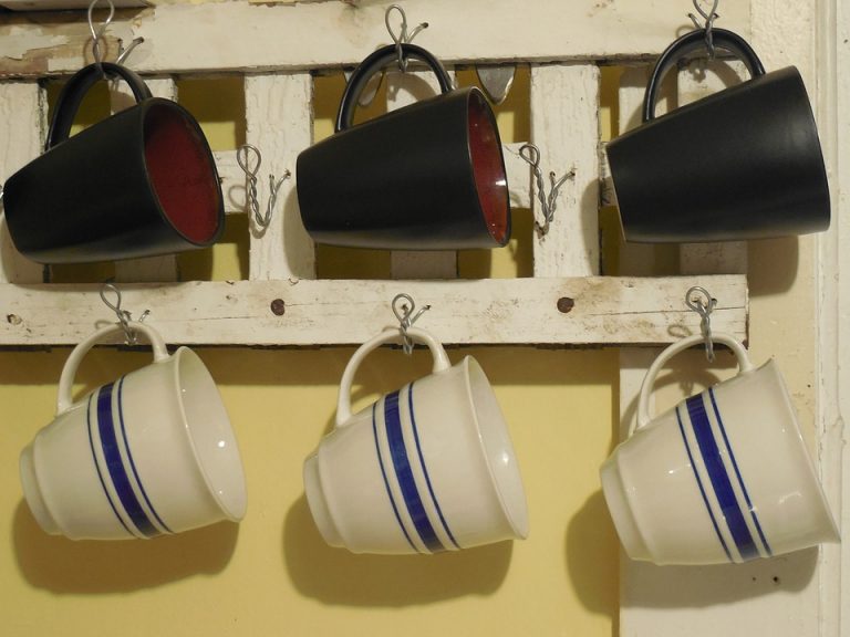 Tutti i motivi per installare dei ganci da cucina
