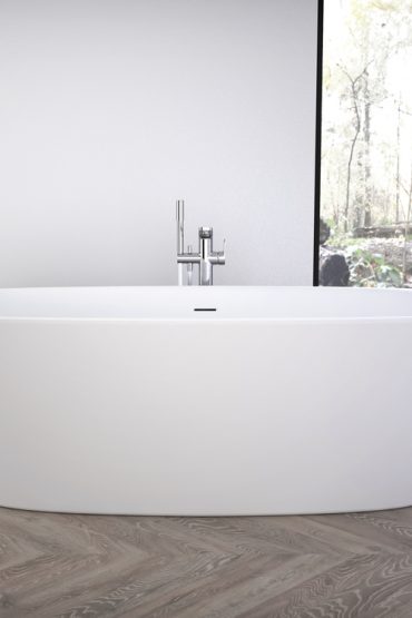 Vasca da bagno Ideal Standard centro stanza freestanding, serie Dea bianco seta